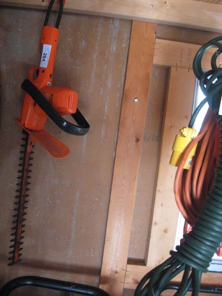 hedge trimmer