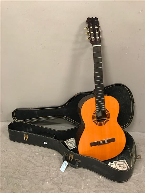 "SIGMA GUITARS" MODEL CR7 ACCUSTIC GUITAR NO STRINGS