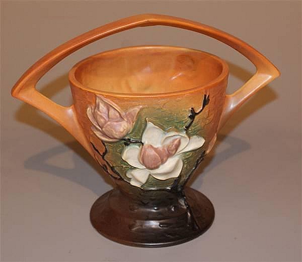 ROSEVILLE BROWN MAGNOLIA BASKET #384-8"