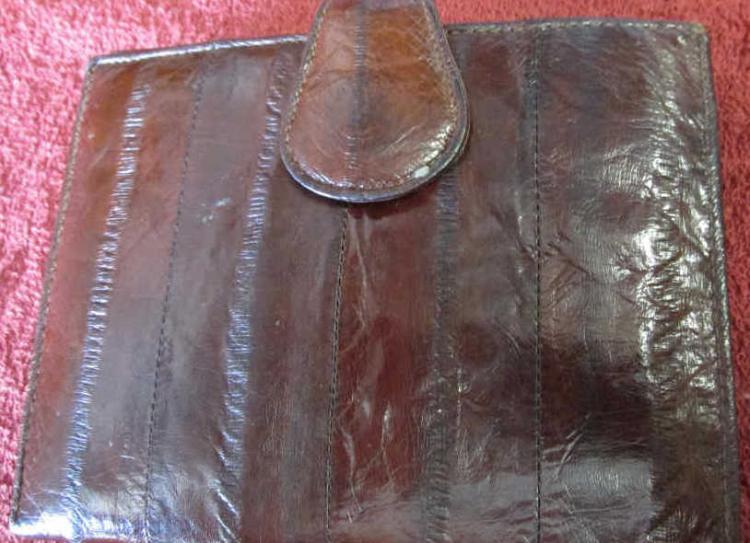 Women's Eel Skin Credit Card Wallet