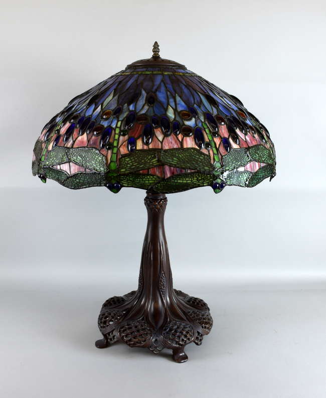 Tiffany style stained glass lamp