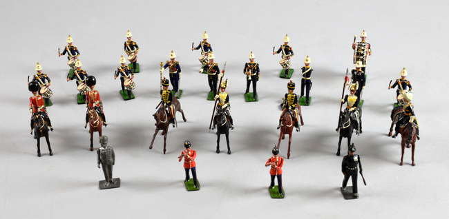 Britains Hollowcast lead Royal Marines Band figures