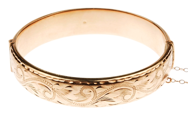 9ct gold hinged bangle