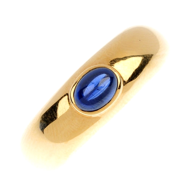 CHAUMET - an 18ct gold sapphire ring.