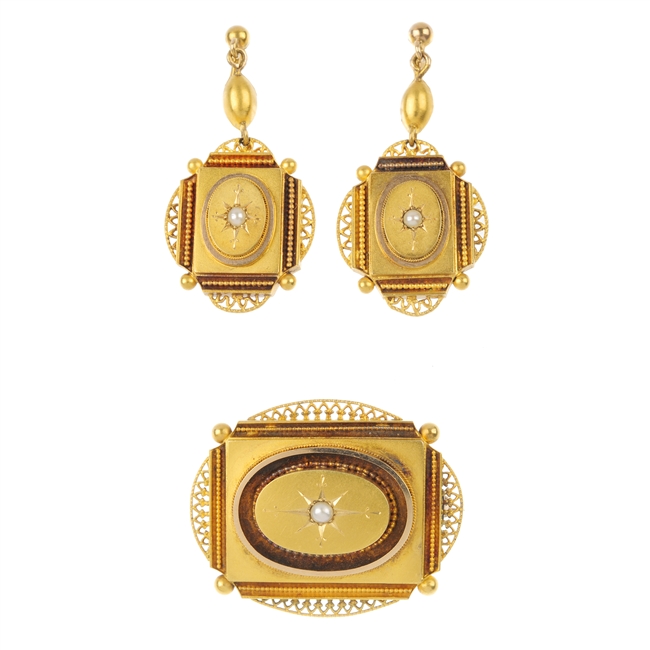A set of late Victorian gold split pearl jewellery.