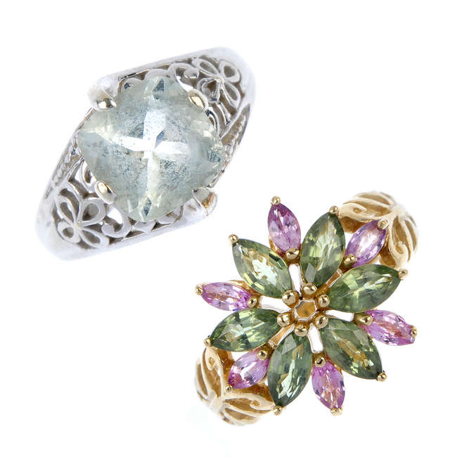 Three 9ct gold rings.