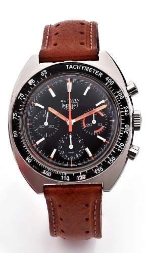 HEUER AUTAVIA vers 1970 Chronographe bracelet en acier