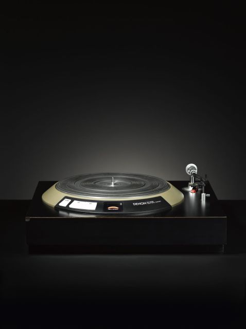 DENON Platine disque à entrainement direct "DP 3000" - 1974/1977
