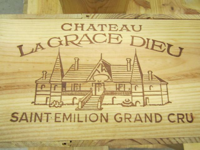 12 bouteilles CHÂTEAU LA GRACE DIEU 2001 GCC Saint Emilion Caisse