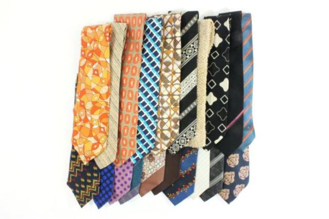 Lot 20 Men's Designer Vintage & Contemporary Ties