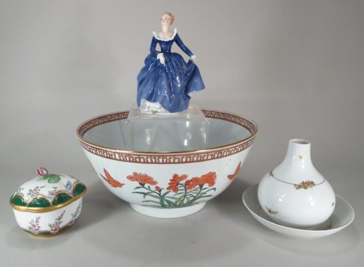 Mixed Lot of Porcelain, 20th C.