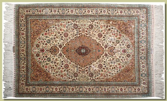 Isfahan-style silk Rug