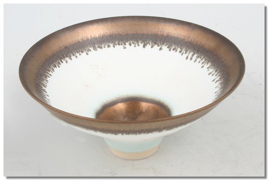 Peter Wills Studio Pottery circular Bowl.