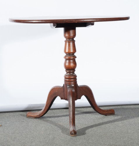 Oak pedestal tilt-top table