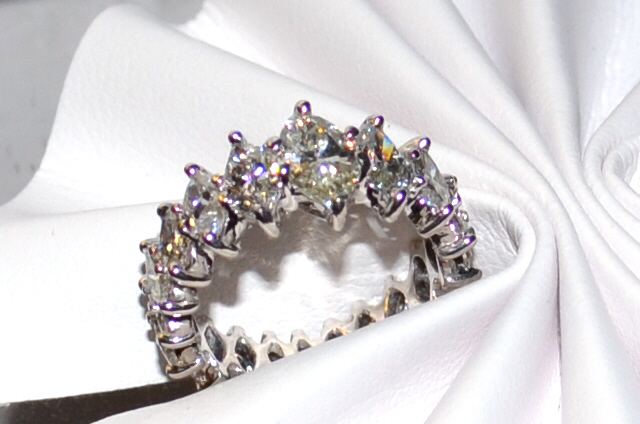 14kyg Marquise Diamond Eternity Band 4ctw