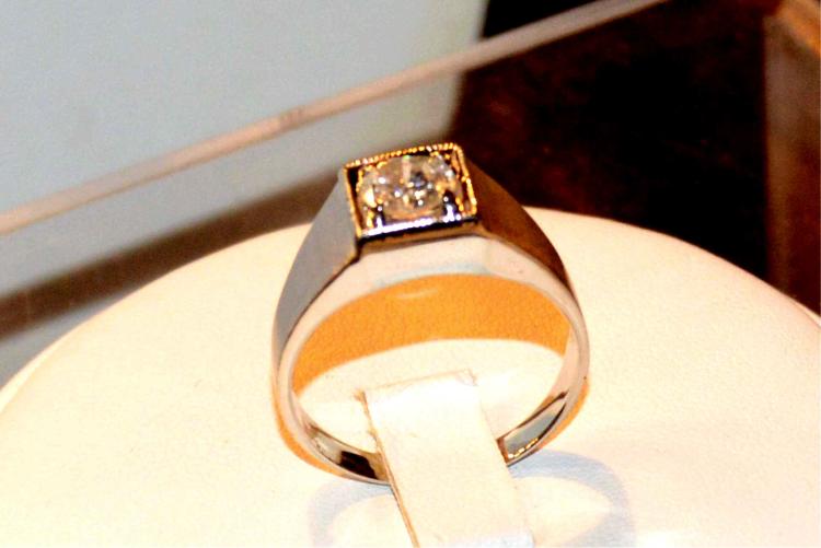 Man's 14kyg Diamond Ring 1ct