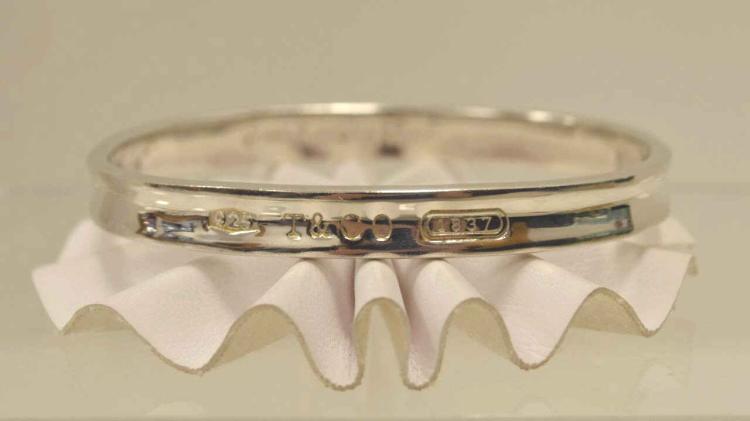 Tiffany & Co. sterling hinged bangle bracelet