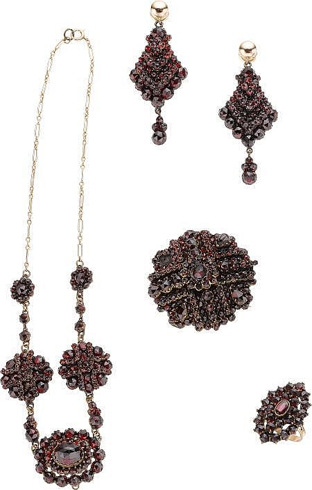 Victorian Bohemian Garnet, Gold Jewelry Suite