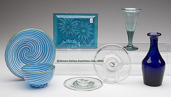 MIXED LOT OF GLASS ARTICLES, LOT OF SEVEN,