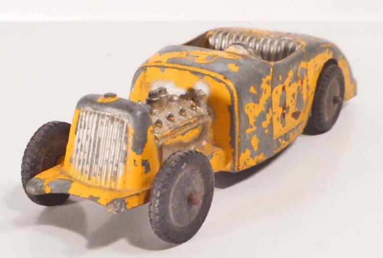 VINTAGE TOOTSIE TOY METAL TOY RACE CAR