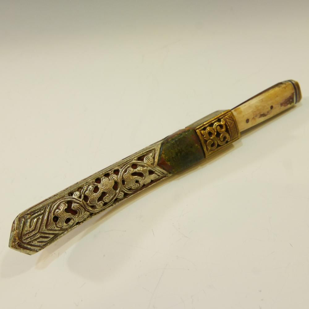 ANTIQUE SINO TIBETAN DAGGER