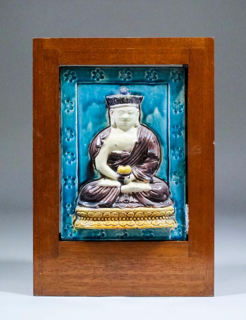 A Chinese Fahua tile panel