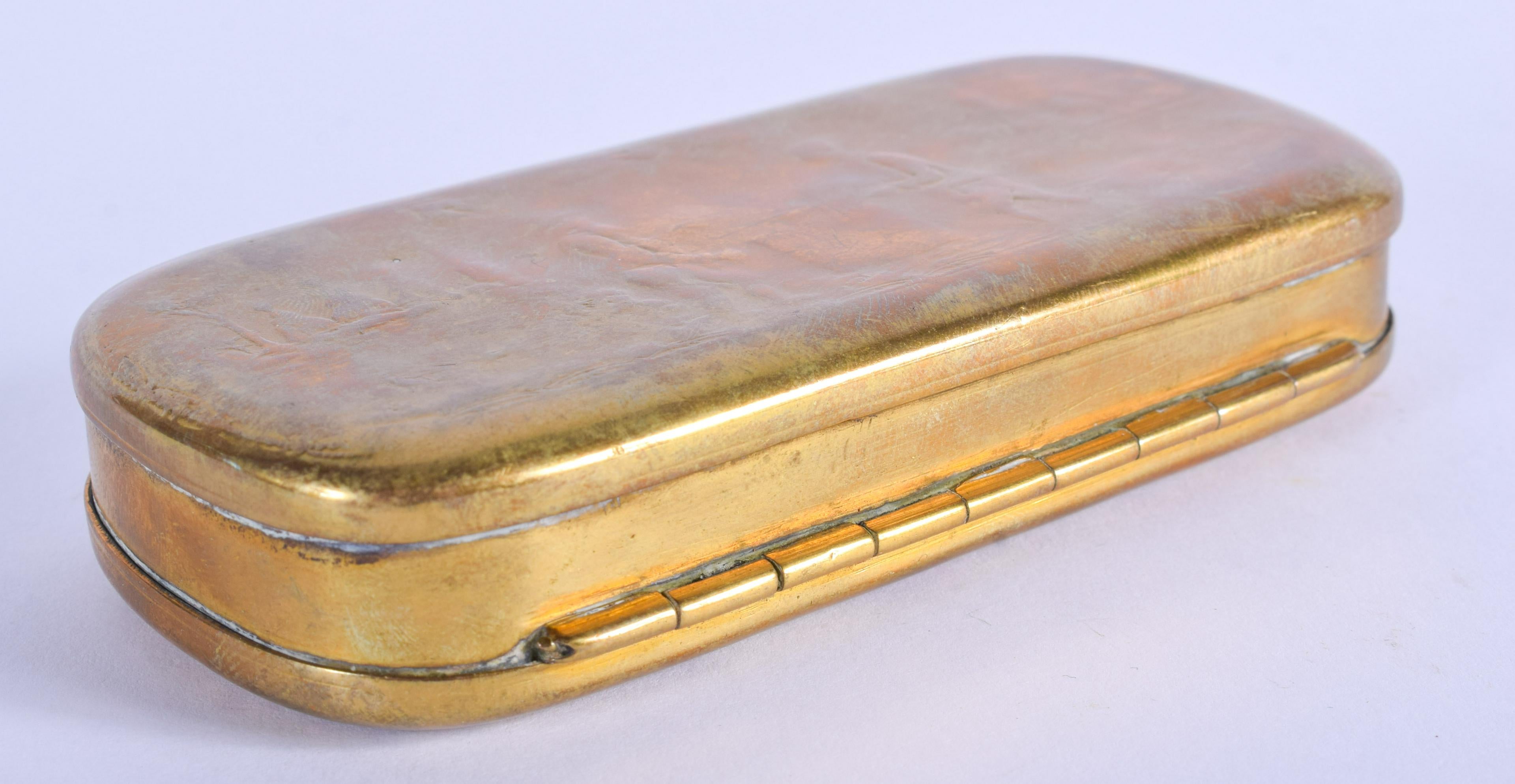 An 18th century swedish skultana brass snuff box