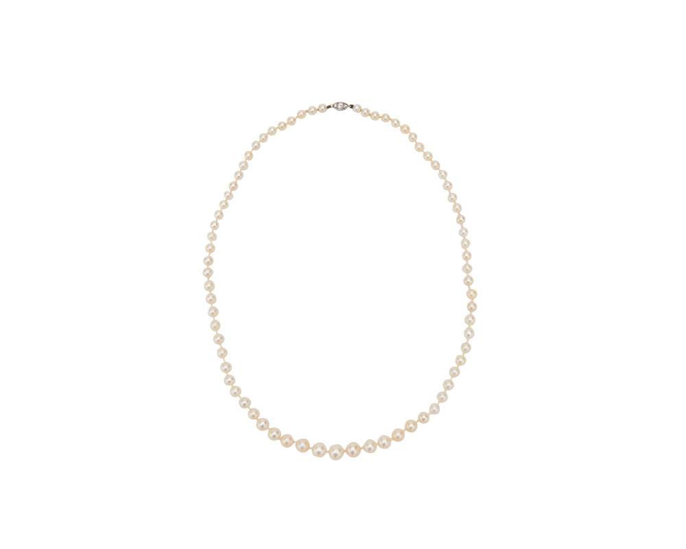 TIFFANY & CO. Natural Pearl Necklace