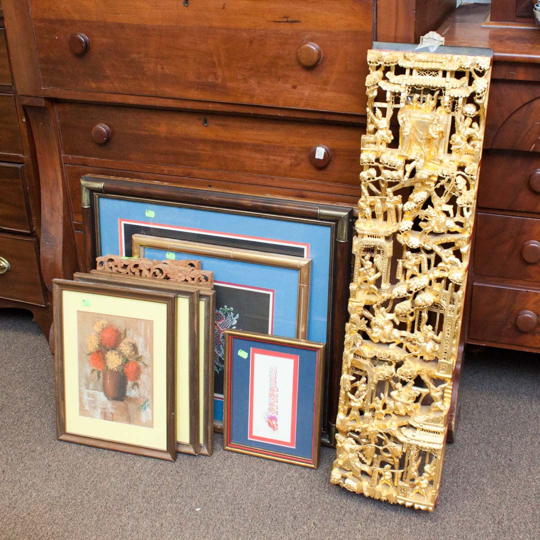 Assorted oriental decorative items
