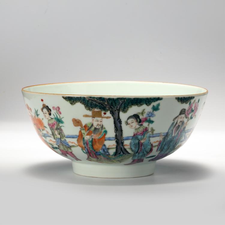 CHINESE QING DYNASTY FAMILLE ROSE BOWL