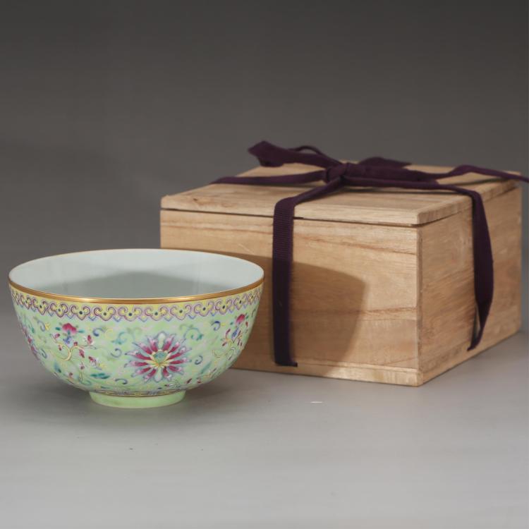 CHINESE FAMILLE ROSE PORCELAIN BOWL, QING DYNASTY