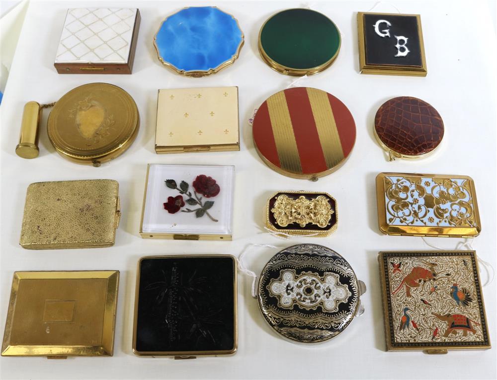 16 ASSORTED VINTAGE COMPACTS,