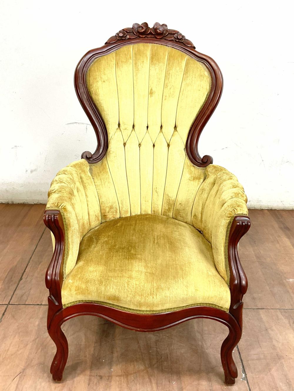 Kimball Furniture Victorian Style Velvet Chair