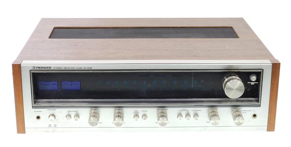 Vintage Pioneer SX-636 Stereo Receiver