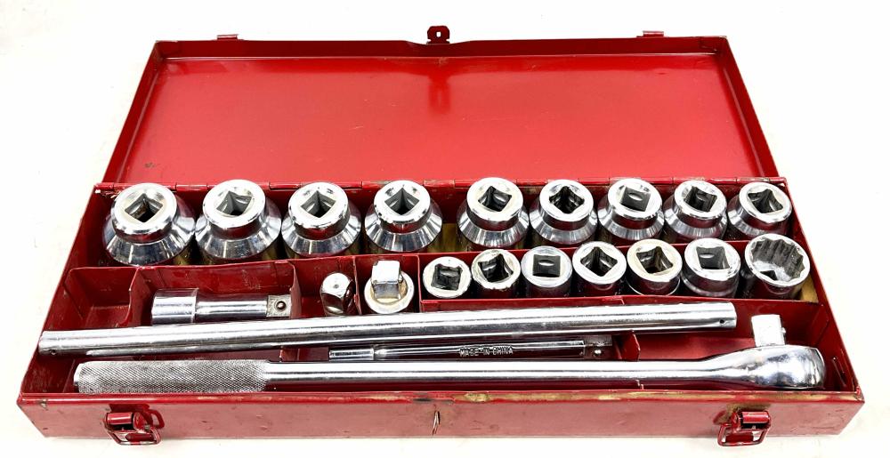 Large Socket Wrench w/ Sockets & Case