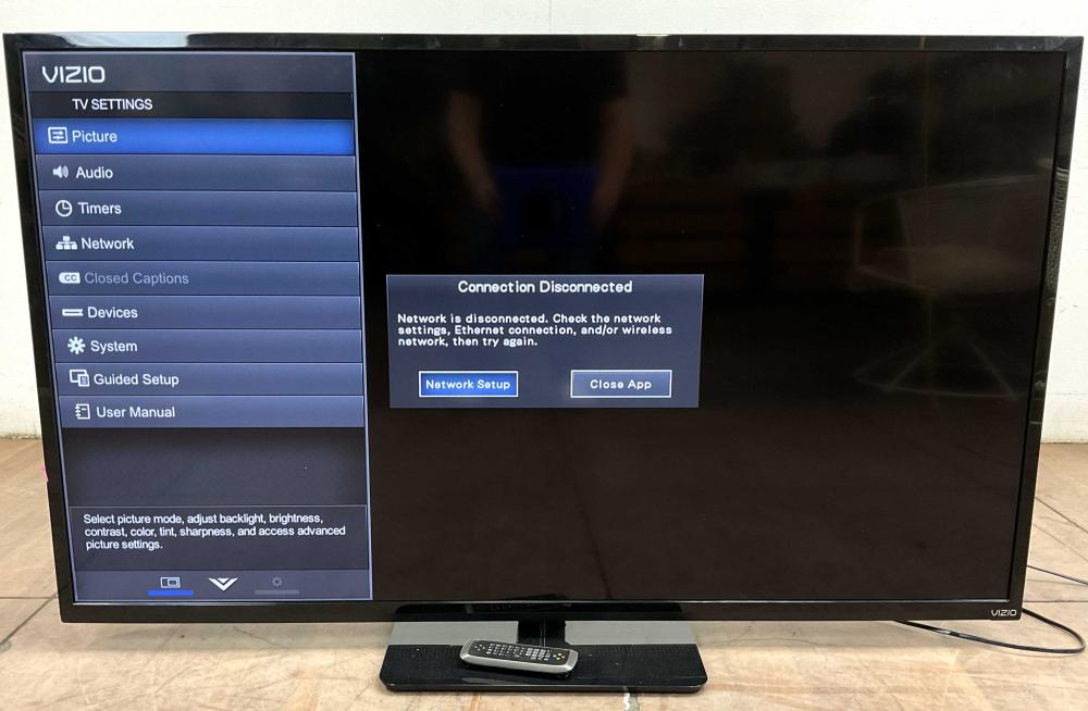 Vizio 60in 1080p LED Smart HDTV w/ Remote