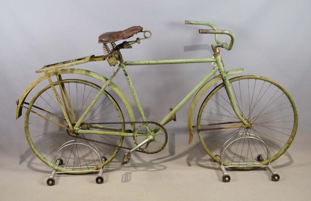 Crescent Pneumatic Safety Bicycle