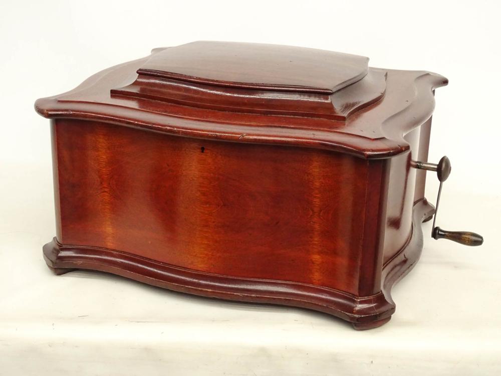 Regina Disc Music Box