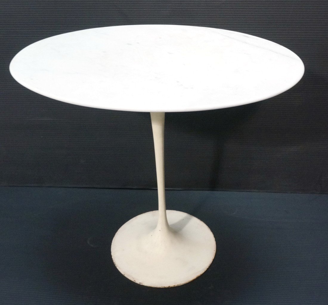 EERO SAARINEN Marble Tulip Oval Side Table. KNOLL.