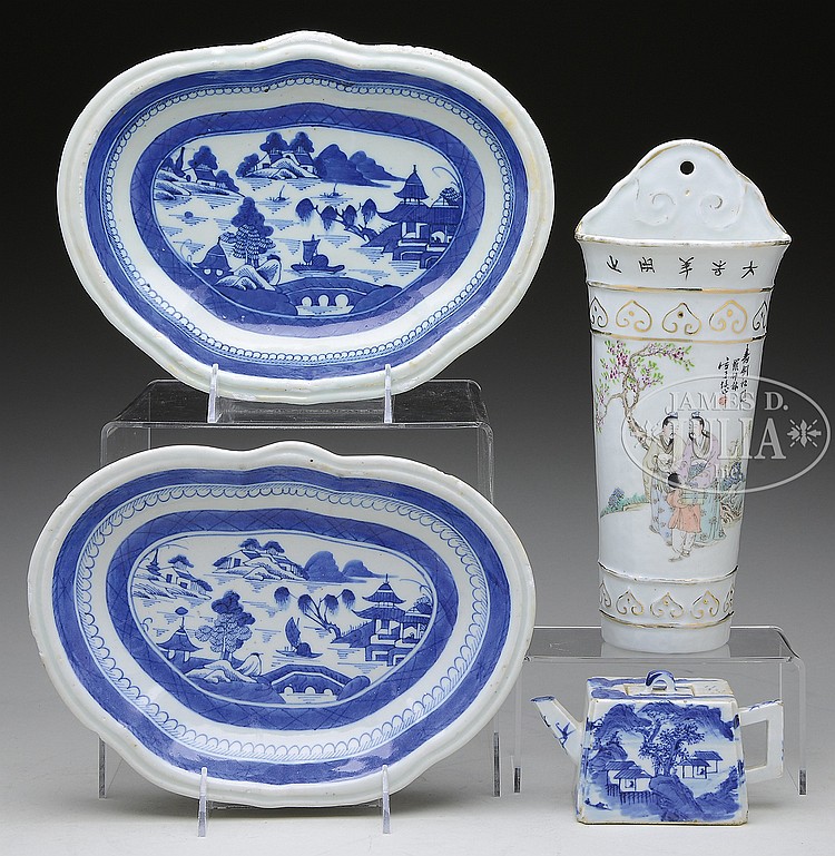 FOUR PIECE LOT OF PORCELAIN.