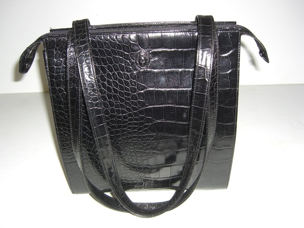 Giani Vercace black leather handbag/purse