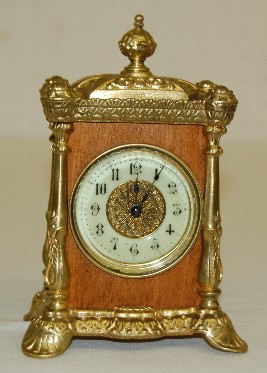 302: British United Clock Co. Miniature Bracket Clock