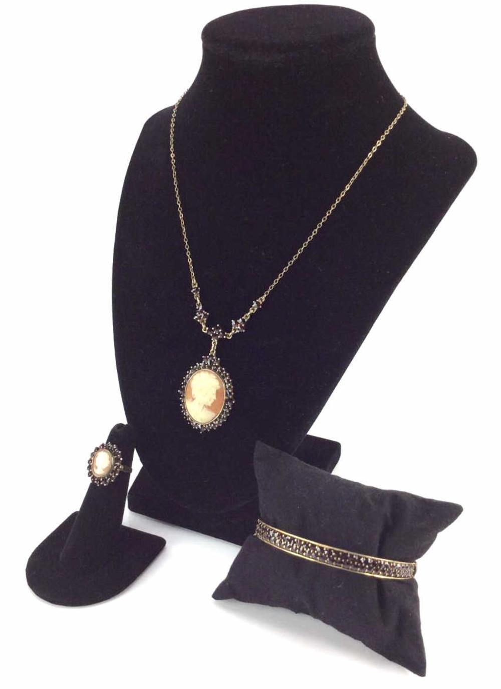 19th C. Bohemian Garnet & Cameo Jewelry Set
