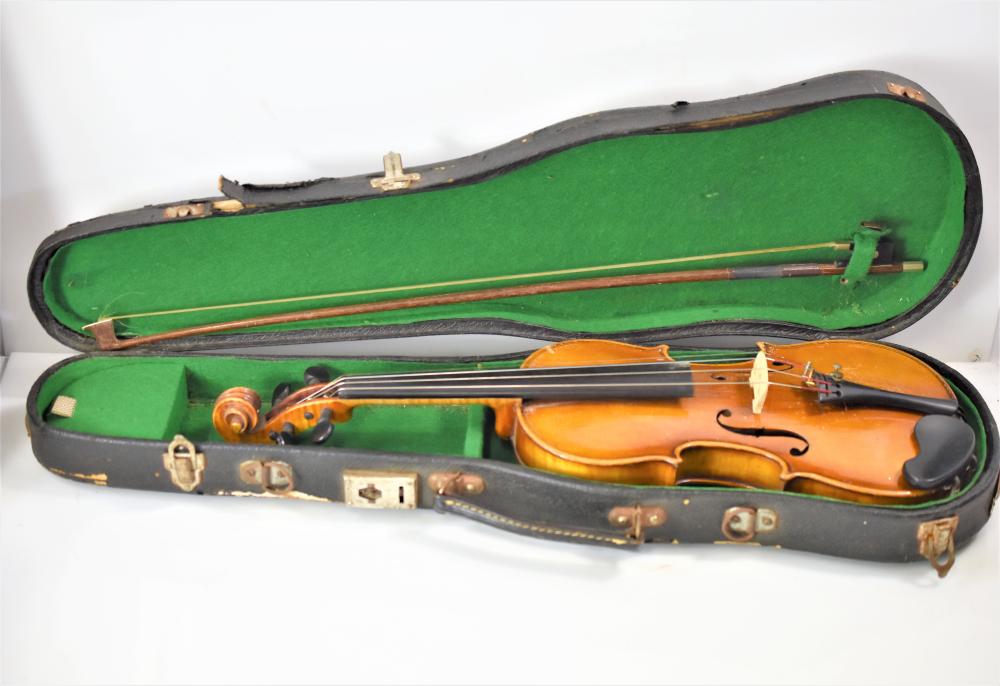 Antique German Violin Stradivarius & Bow