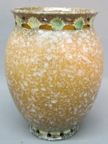ROSEVILLE POTTERY 'FERELLA' PATTERN VASE