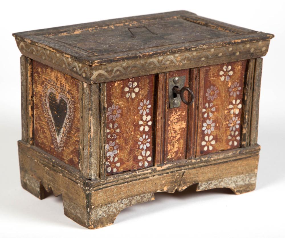 CONTINENTAL FOLK ART PAINTED PINE MINIATURE BLANKET CHEST