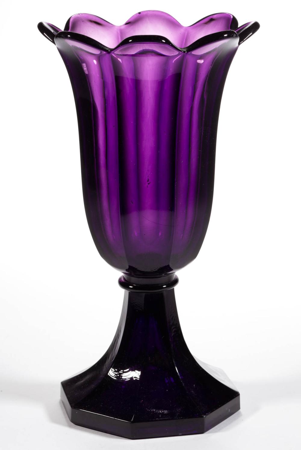 PRESSED SANDWICH TULIP VASE