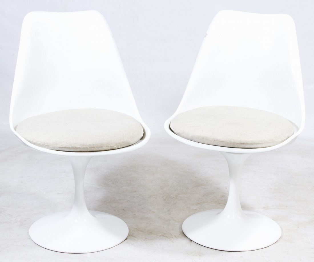 Tulip Chairs by Eero Saarinen for Knoll