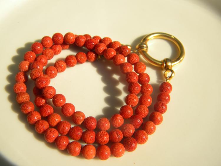 Vintage Red Sponge Coral Bead Necklace