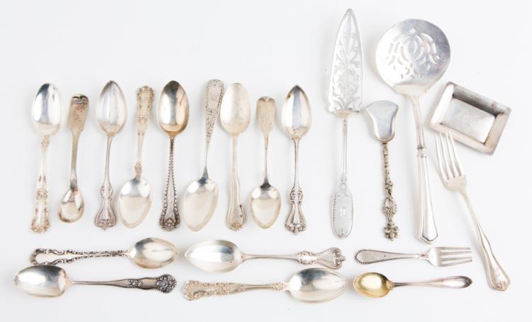 MIXED LOT OF STERING SILVER FLATWARE PIECES